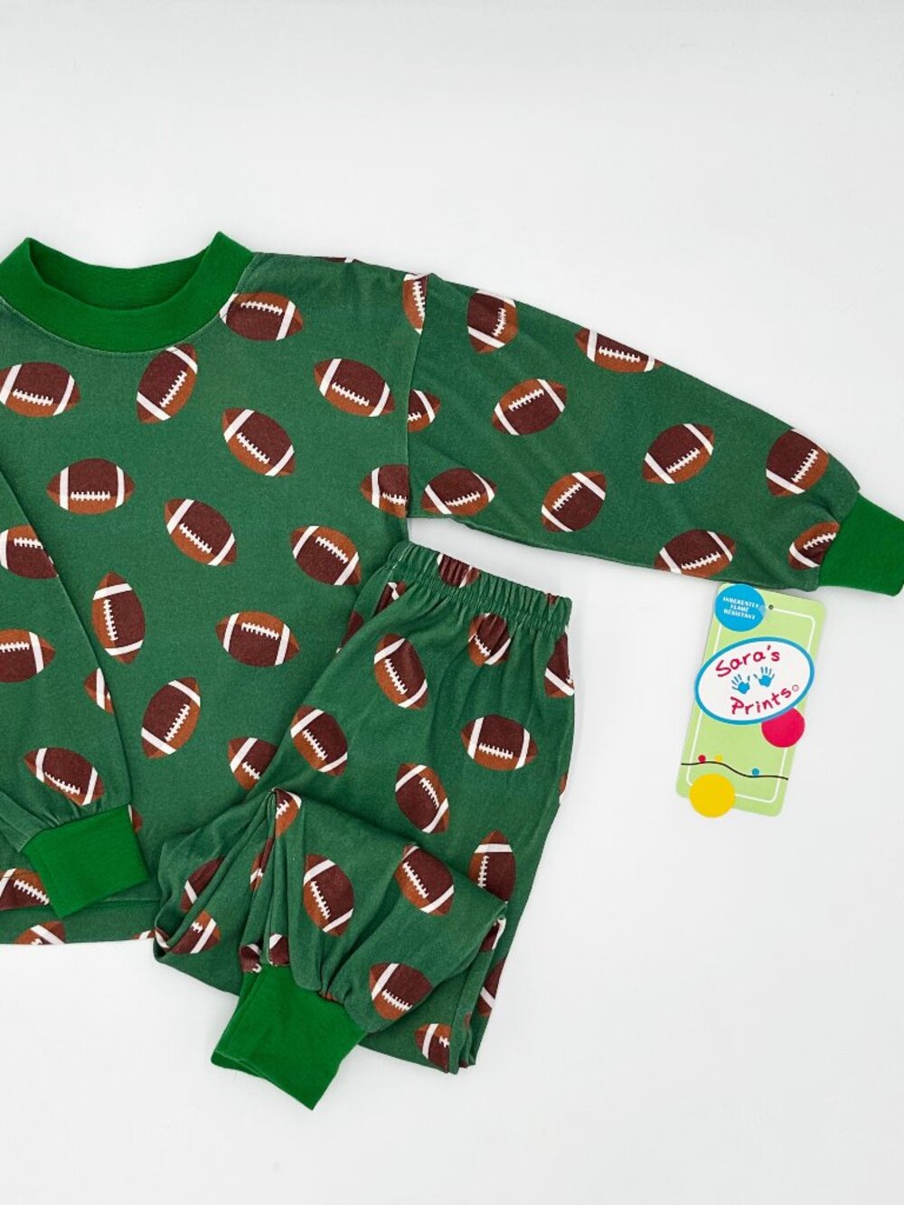 FALL ✨ NWT Sara’s Prints Boys Football Print Pajama Set – Size 2T (Tag size 2)